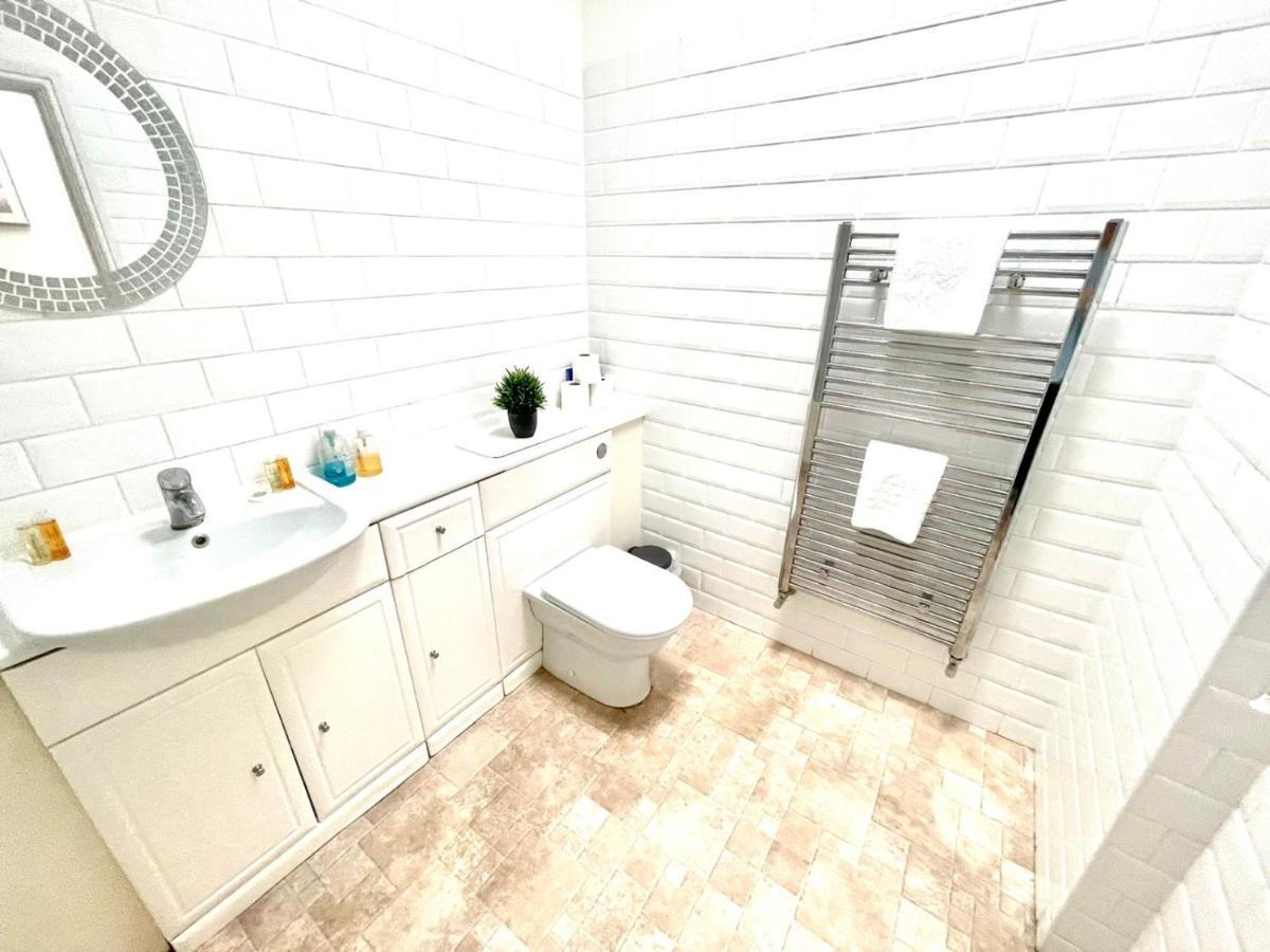 Koala & Tree - 2 Bedroom In City Centre - Short Lets & Serviced Accommodation Cambridge Экстерьер фото