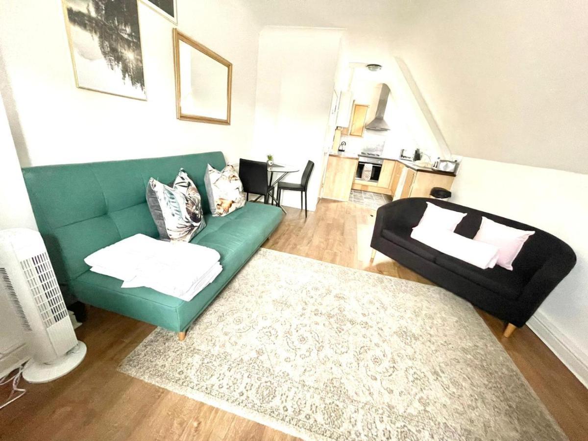 Koala & Tree - 2 Bedroom In City Centre - Short Lets & Serviced Accommodation Cambridge Экстерьер фото